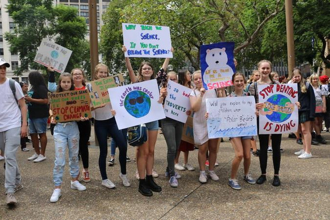 Học sinh, sinh viên Australia, Hong Kong bãi khóa vì khí hậu ảnh 3