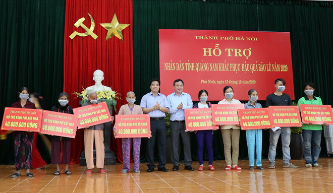 Hà Nội chung tay khắc phục bão lũ với người dân tại Quảng Nam ảnh 1