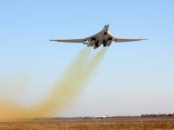 Nga hoàn thành nâng cấp máy bay ném bom chiến lược Tu-160 ảnh 1