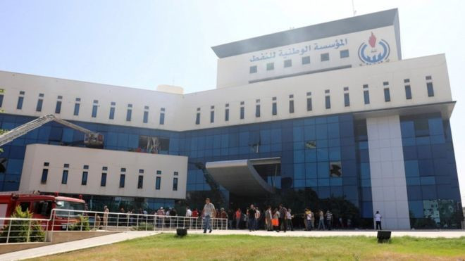 Trụ sở Bộ Ngoại giao Libya tại Tripoli bất ngờ bị tấn công ảnh 1