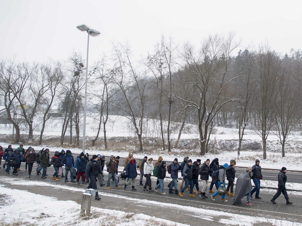 Áo sẽ trục xuất tất cả những người di cư vì lý do kinh tế ảnh 1