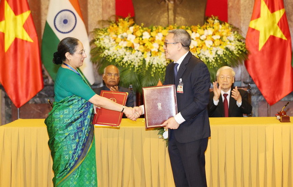 Tổng thống Ấn Độ: Tình cảm của người dân Việt đã chạm đến trái tim tôi ảnh 2