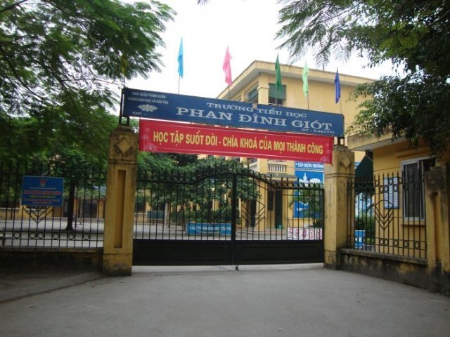 Đóng giả người nhà học sinh, đe dọa giáo viên và Ban Giám hiệu ảnh 1