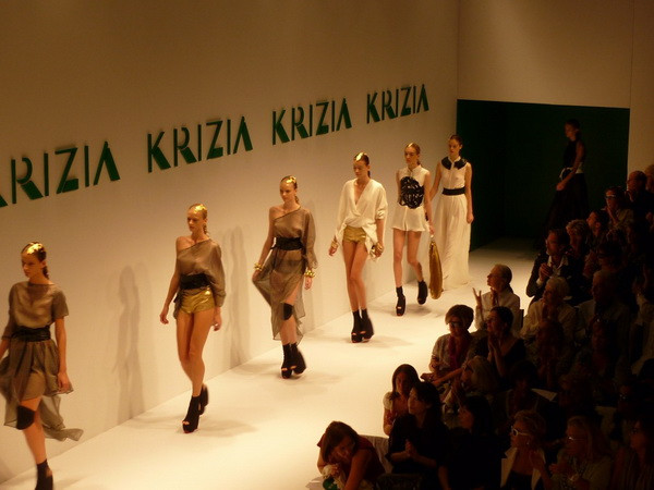 Thương hiệu thời trang Italy bị bán cho Trung Quốc ảnh 1