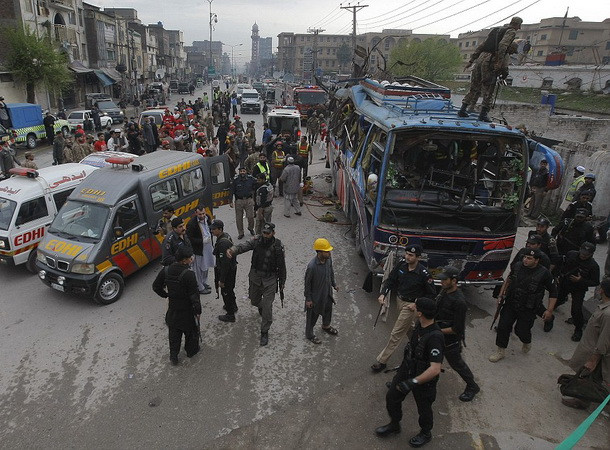 Tại nạn giao thông tại Pakistan làm hơn 40 người thương vong ảnh 1