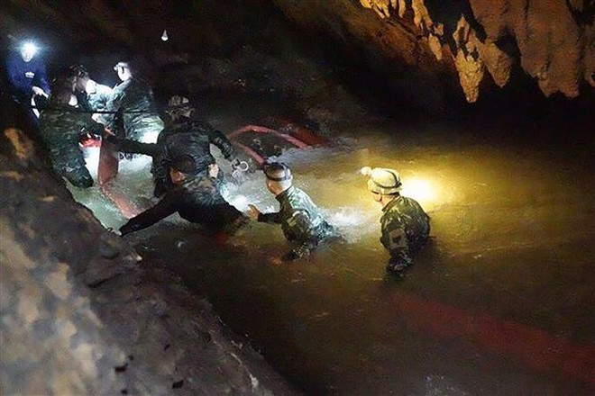 Thái Lan mở cửa tham quan hang động nơi đội bóng nhí từng mắc kẹt ảnh 1