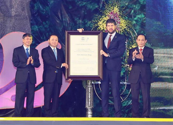 Cao Bằng đón nhận danh hiệu Công viên địa chất Toàn cầu ảnh 1