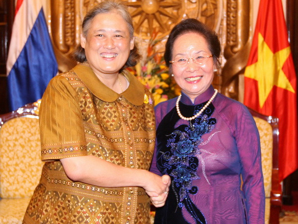 Phó Chủ tịch nước Nguyễn Thị Doan tiếp đoàn Công chúa Thái Lan ảnh 1