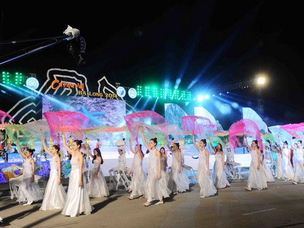 Gần 10 tỷ đồng tài trợ chương trình Carnaval Hạ Long 2015 ảnh 1