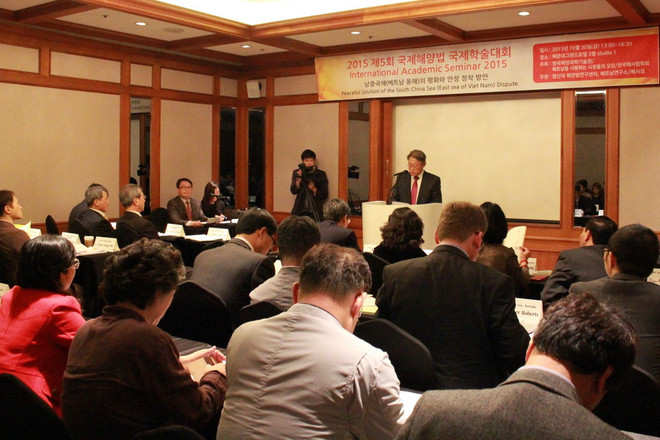 Khai mạc hội thảo về giải quyết hòa bình tranh chấp ở Biển Đông ảnh 1