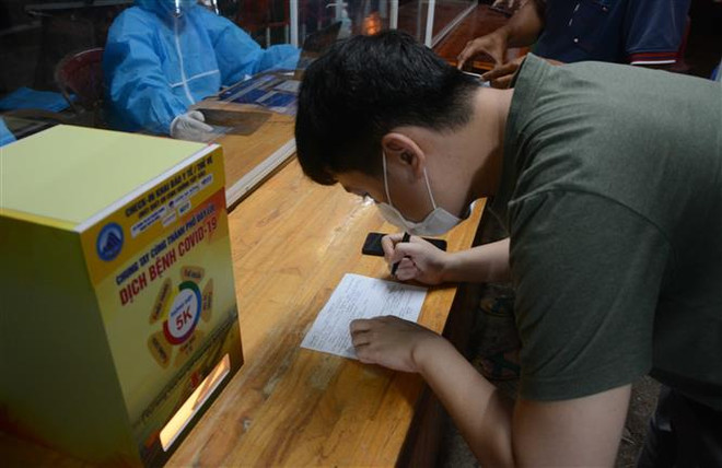 Dịch COVID-19: Đà Nẵng xem xét nới lỏng một số hoạt động ảnh 2