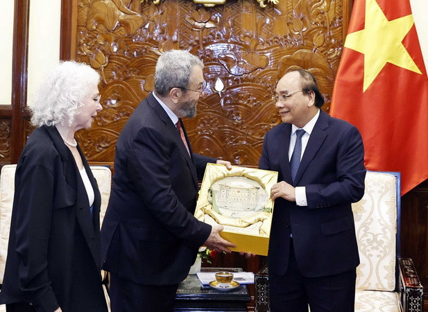 Chủ tịch nước Nguyễn Xuân Phúc tiếp cựu Thủ tướng Israel ảnh 1