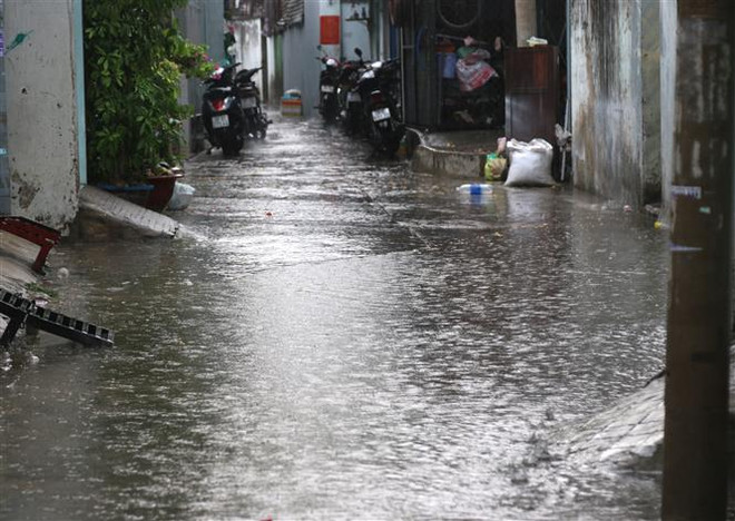 Mưa rất to ở vùng núi phía Bắc, Hà Nội có khả năng xảy ra mưa đá ảnh 1