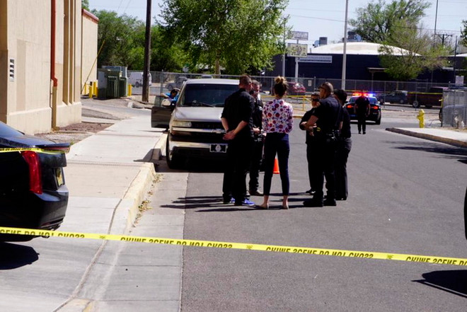 Có ít nhất một người bị thương vụ nổ súng ở Trường Trung học Highland ảnh 1