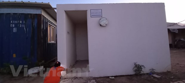 Tu nghiệp sinh tại Netivot chuẩn bị phòng trú ẩn để ngủ buổi tối. (Ảnh: Vũ Hội/Vietnam+) Đại sứ quán Việt Nam tại Israel ưu tiên số 1 cho bảo hộ công dân ảnh 2