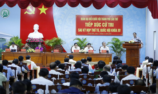 Thủ tướng Phạm Minh Chính phát biểu tại buổi tiếp xúc cử tri thành phố Cần Thơ. (Ảnh: Dương Giang/TTXVN) Thủ tướng Phạm Minh Chính tiếp xúc cử tri thành phố Cần Thơ ảnh 2