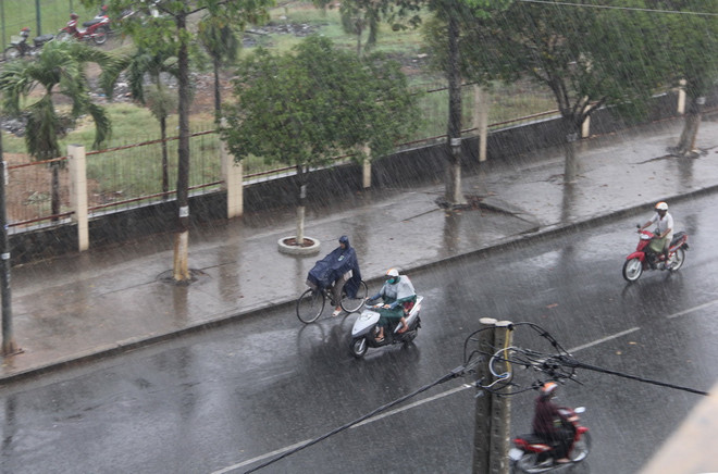 Chiều tối nay, Bắc và Bắc Trung bộ có mưa rào và dông diện rộng ảnh 1