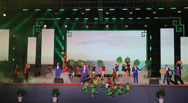 Khai mạc Lễ hội cấp Quốc gia Vía Bà Chúa Xứ núi Sam năm 2023 ảnh 2