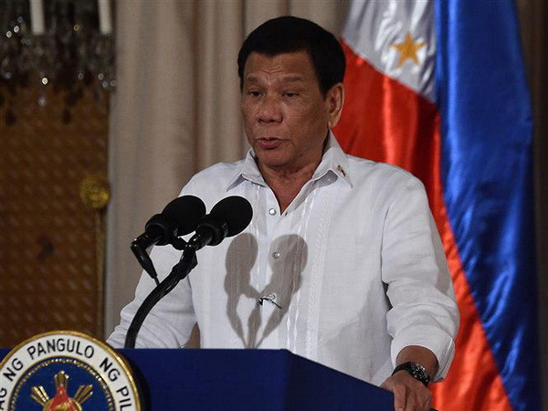 Tổng thống Philippines để quân đội kiểm soát cơ quan hải quan ảnh 1