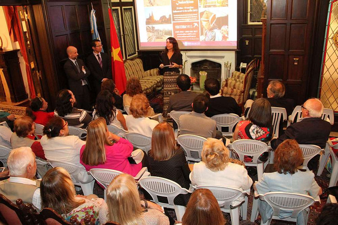 Du khách Argentina coi Việt Nam là điểm đến hấp dẫn ảnh 1