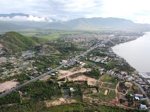 Trải thảm mời gọi đầu tư vào khu vực kinh tế Bắc Vân Phong ảnh 1