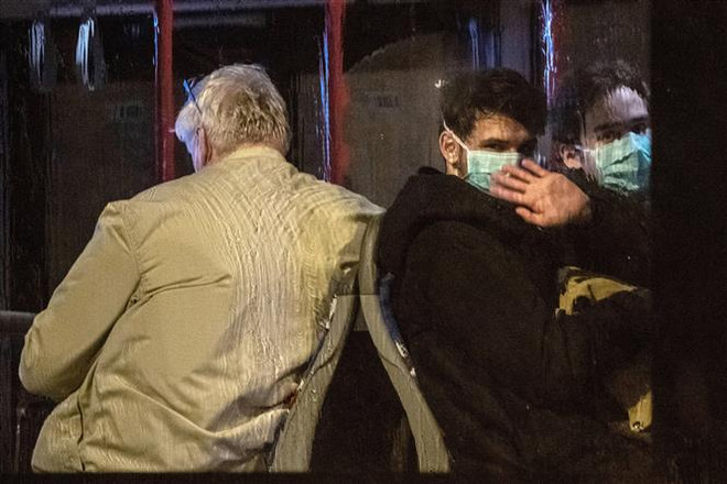 Máy bay Pháp sơ tán 250 công dân thuộc 30 quốc tịch từ Vũ Hán ảnh 1