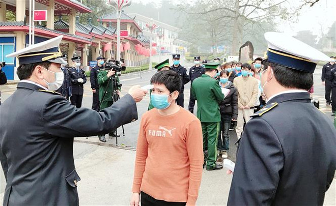 Từ 3/2, tất cả người nhập cảnh từ Trung Quốc về Việt Nam được cách ly ảnh 1