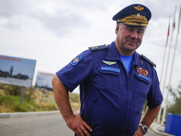 Tư lệnh Không quân Nga sẽ đích thân lái Tu-160 trong lễ duyệt binh 9/5 ảnh 1