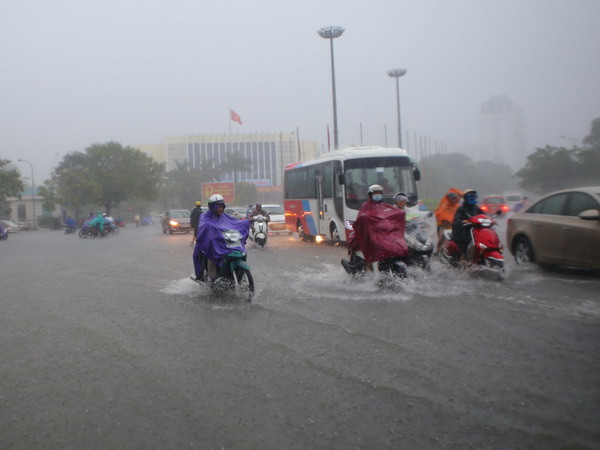 Chủ các hồ chứa thủy điện cần đưa mực nước về cao trình chờ lũ ảnh 1