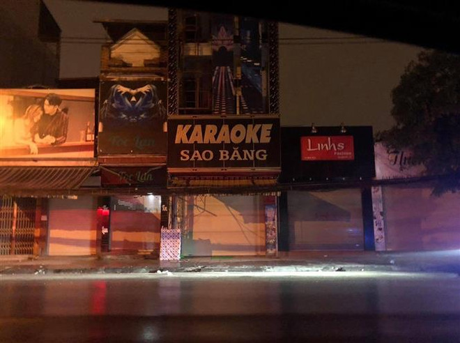 Tạm đình chỉ công tác Chủ tịch phường để xảy ra vi phạm về cách ly ảnh 1