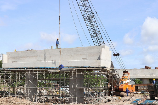 Tiền Giang đánh giá tiến độ để kịp thời hỗ trợ dự án đầu tư công ảnh 1