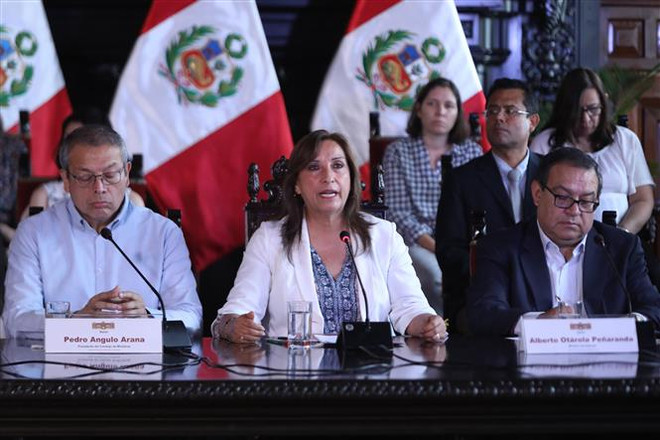 Tổng thống Peru Dina Boluarte bất ngờ tiến hành cải tổ nội các ảnh 1