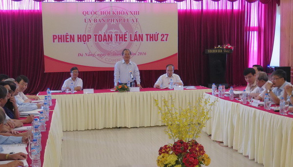Phiên họp toàn thể lần thứ 27 Ủy ban Pháp luật của Quốc hội khóa XIII ảnh 1