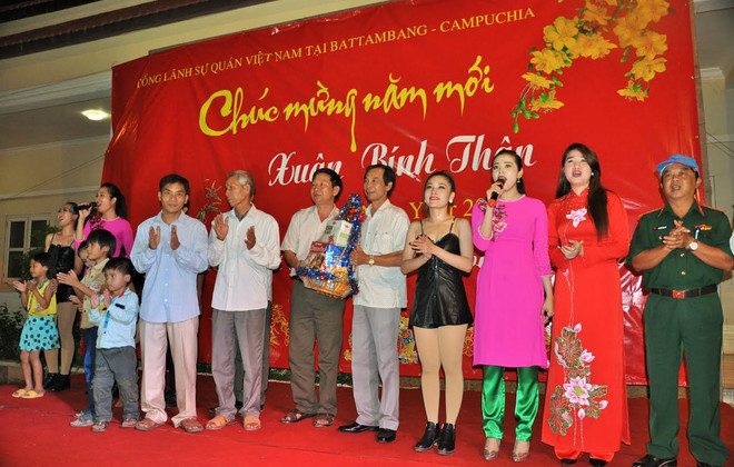 Bà con Việt kiều tại Siem Reap vui đón Tết cổ truyền Bính Thân ảnh 4