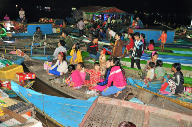 Bà con Việt kiều tại Siem Reap vui đón Tết cổ truyền Bính Thân ảnh 3