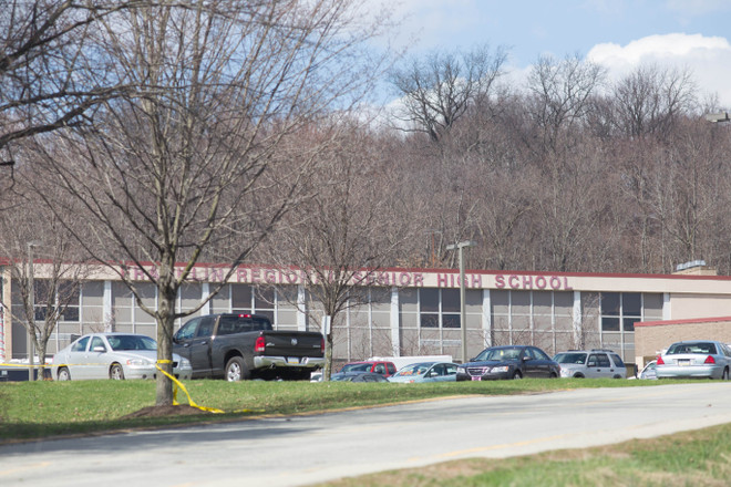 [Photo] Mỹ: Học sinh cầm dao chém 20 người gây thương tích ảnh 2