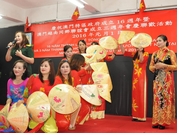 Cộng đồng người Việt tại Macau liên hoan văn nghệ mừng Năm mới ảnh 1