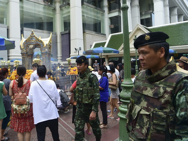 Chính phủ Thái Lan khẳng định duy trì lệnh cấm hoạt động chính trị ảnh 1