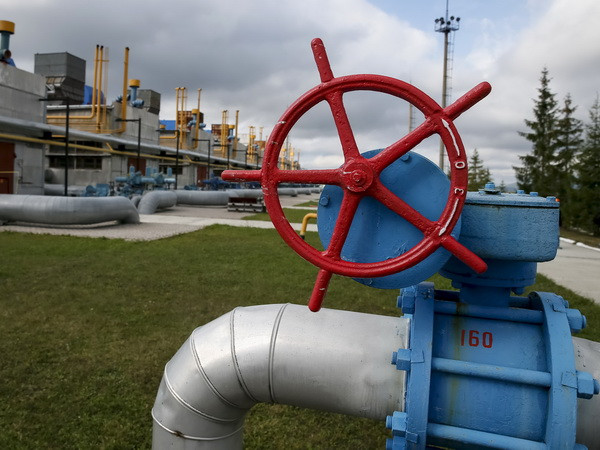 Ukraine quyết định giảm mạnh khối lượng khí đốt mua của Nga ảnh 1