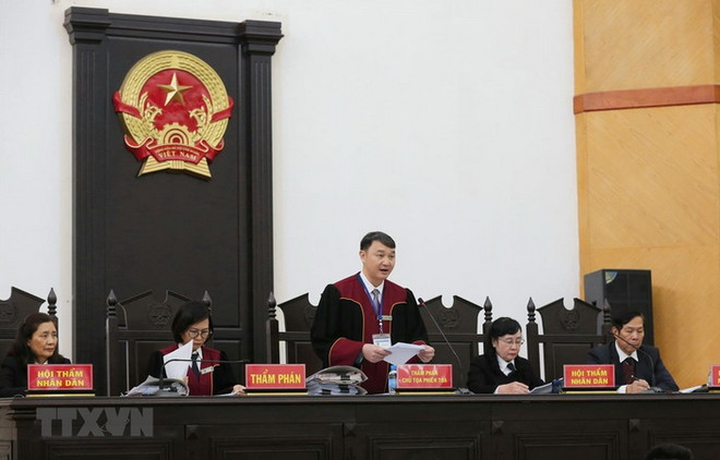 Tòa án Nhân dân thành phố Hà Nội mở phiên tòa xét xử sơ thẩm vụ án “Lừa đảo chiếm đoạt tài sản” xảy ra tại Công ty Liên Kết Việt. (Ảnh: Doãn Tấn/TTXVN) Cải cách tư pháp: Chuyển biến trong nhận thức pháp luật ảnh 1