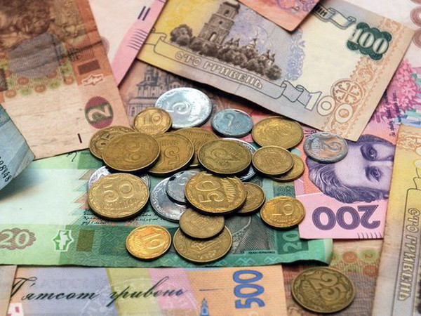 Lãnh đạo Ukraine tìm cách chấm dứt cơn hoảng loạn tài chính ảnh 1