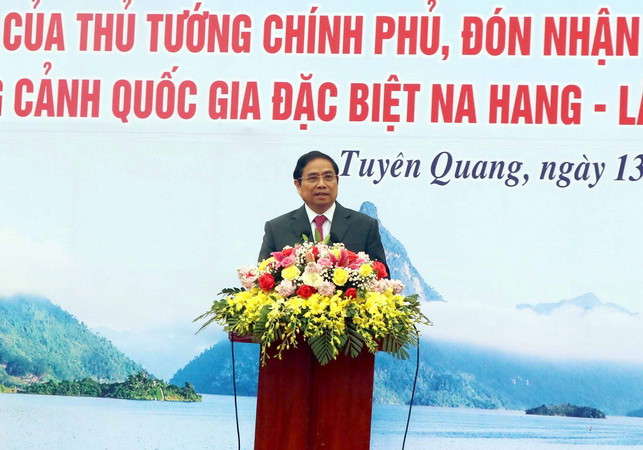 Ông Phạm Minh Chính dự lễ phát động thi đua tại tỉnh Tuyên Quang ảnh 1