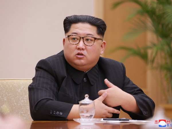 Nhà lãnh đạo Triều Tiên Kim Jong-un. (Nguồn: Yonhap/TTXVN) Lãnh đạo Triều Tiên xoay trục chiến lược sang ngoại giao ảnh 1