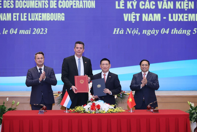 Lễ ký kết các văn kiện hợp tác giữa Việt Nam và Luxembourg ảnh 1