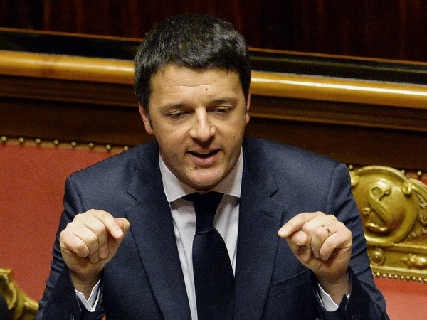 Thủ tướng Italy vượt qua bỏ phiếu tín nhiệm về ngân sách 2015 ảnh 1