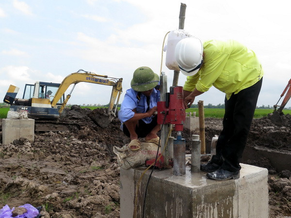 Sông Đà 11 thông tin chính thức về móng trụ điện nghi trộn đất ảnh 1