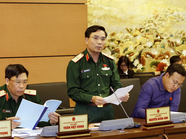 Quốc hội thảo luận dự án luật quản lý, sử dụng vũ khí, vật liệu nổ ảnh 3