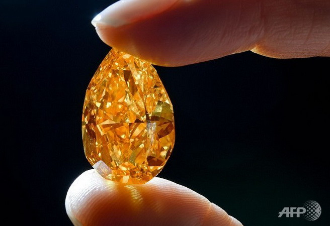 Top 5 viên kim cương giá trị hàng đầu được giao dịch tại Geneva ảnh 1