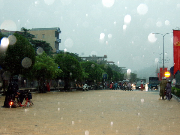 Từ ngày 29/7, Bắc và Bắc Trung Bộ lại đón đợt mưa lớn kéo dài ảnh 1