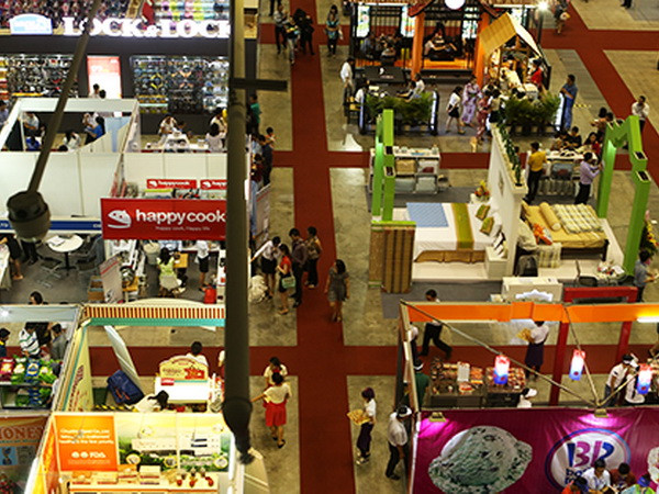 Hàng thời trang, thực phẩm Hàn Quốc chất lượng cao đổ bộ TPHCM ảnh 1